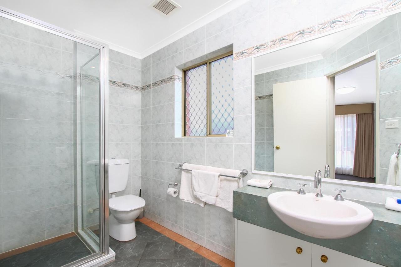 Thunderbird Motel Yass Ngoại thất bức ảnh