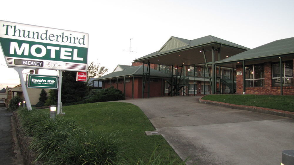 Thunderbird Motel Yass Ngoại thất bức ảnh