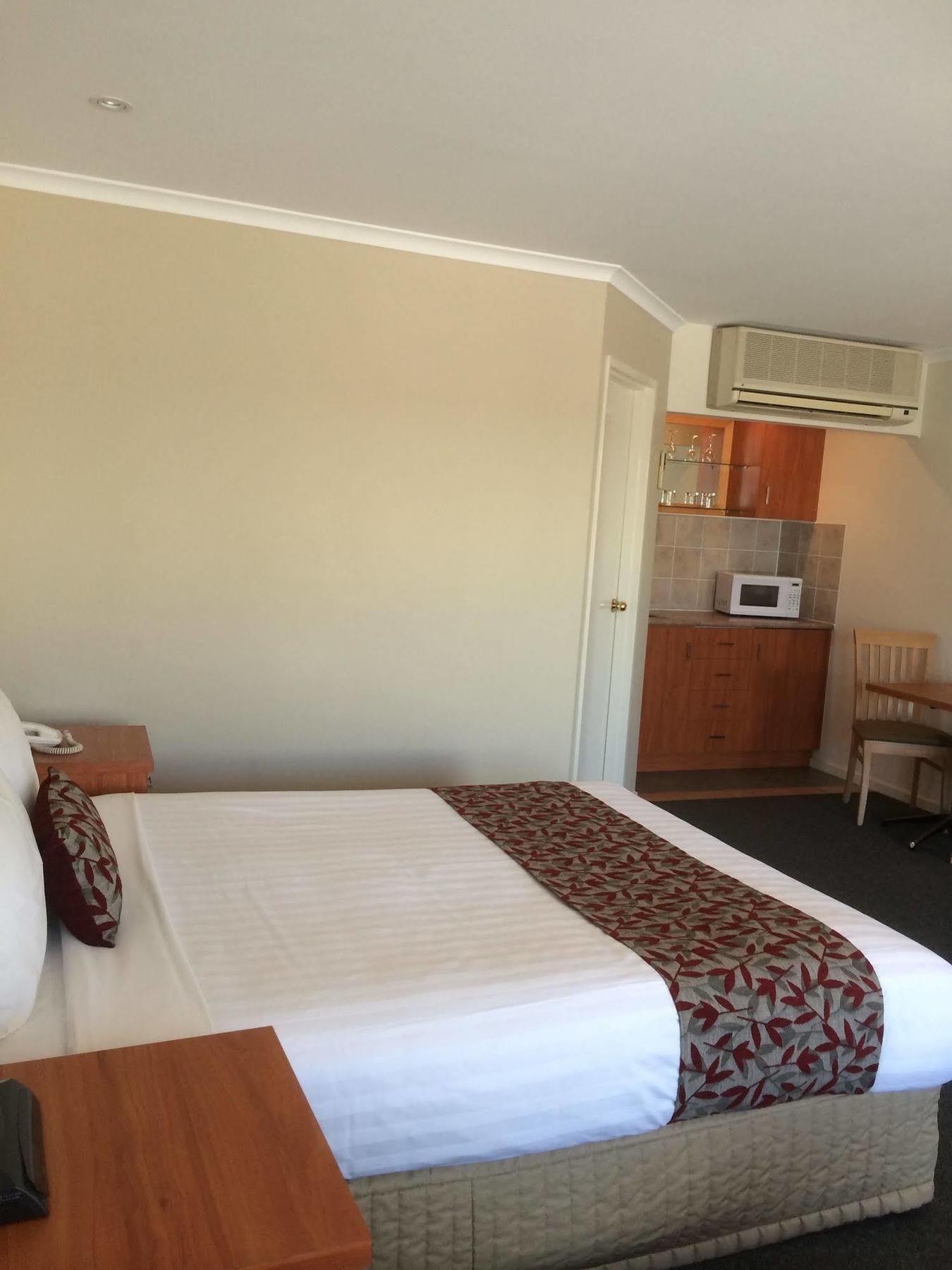 Thunderbird Motel Yass Ngoại thất bức ảnh