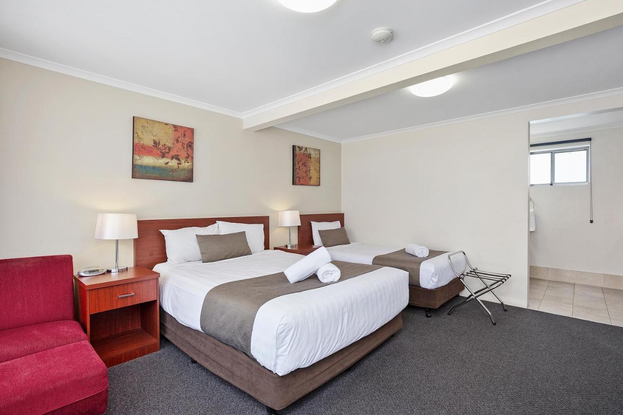 Thunderbird Motel Yass Ngoại thất bức ảnh
